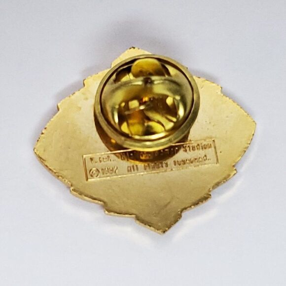 Vintage 1992 V Rek Hjallis Hamar Stadion 10000m Speed Skating Lapel Pin Norway - Picture 2 of 2